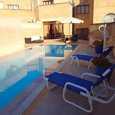 Tender Bed & Breakfast Kerċem